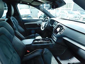 Volvo  B5 D AWD R-Design