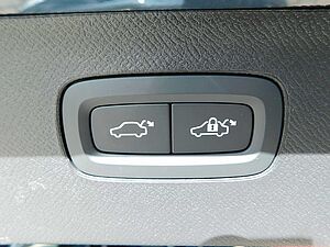 Volvo  T8-Hybrid AWD Plus Bright