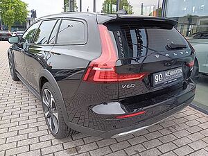 Volvo  B4D AWD Ultimate 'Massagesitze'