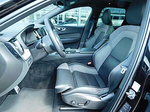Volvo  T6 AWD Recharge R-Design