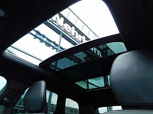 Volvo  B4 D AWD Plus Dark
