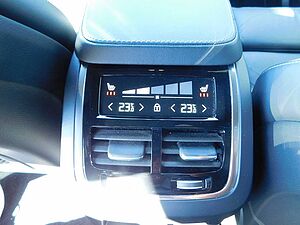 Volvo  T8 AWD Recharge Plus Bright
