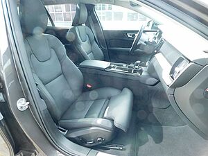 Volvo  T6 Recharge AWD Ultra Dark