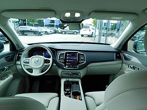 Volvo  T8 AWD Plus Bright