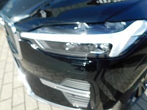 Volvo  T6 AWD Recharge Core