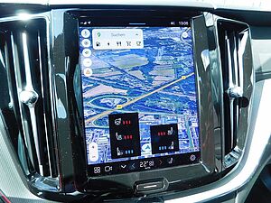 Volvo  T6 AWD Recharge R-Design