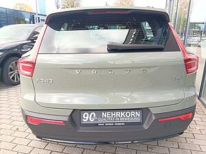 Volvo  B4 Automatik Plus Dark '360 Cam, GJR'