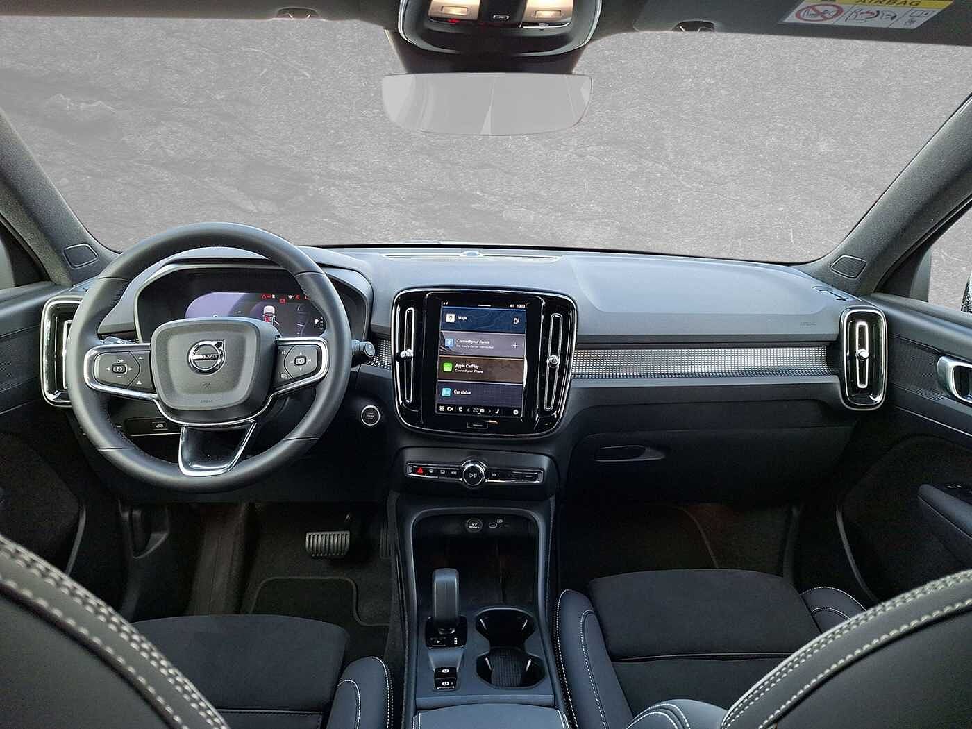 Volvo  XC40