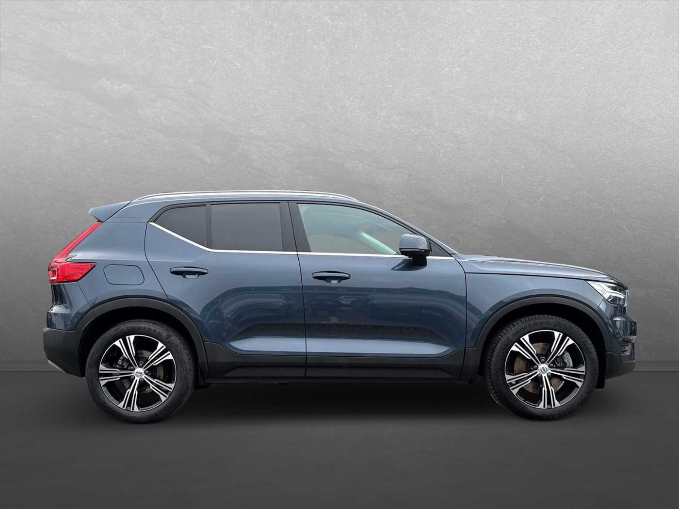 Volvo  XC40