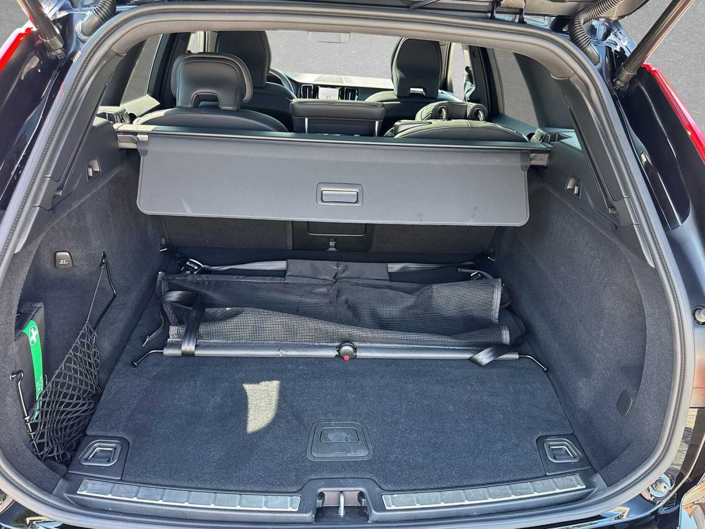 Volvo  Dark