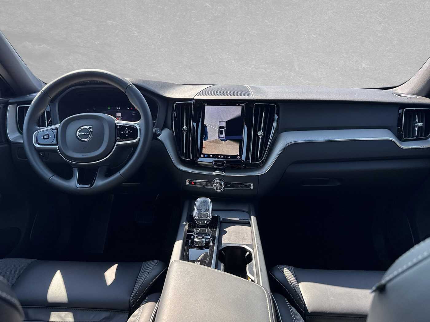 Volvo  Dark