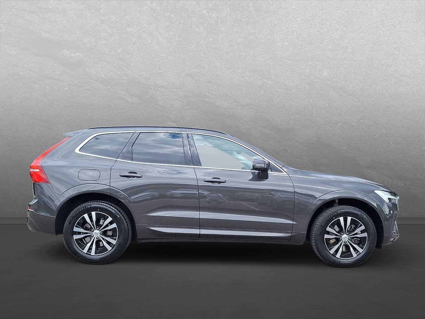 Volvo  Momentum Pro