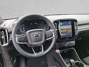 Volvo  XC40