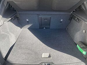 Volvo  R Expression
