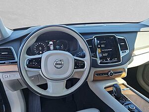 Volvo  Recharge