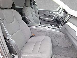 Volvo  Momentum Pro