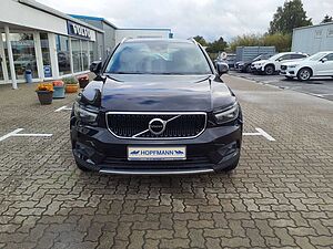 Volvo  T3 MT Momentum Pro