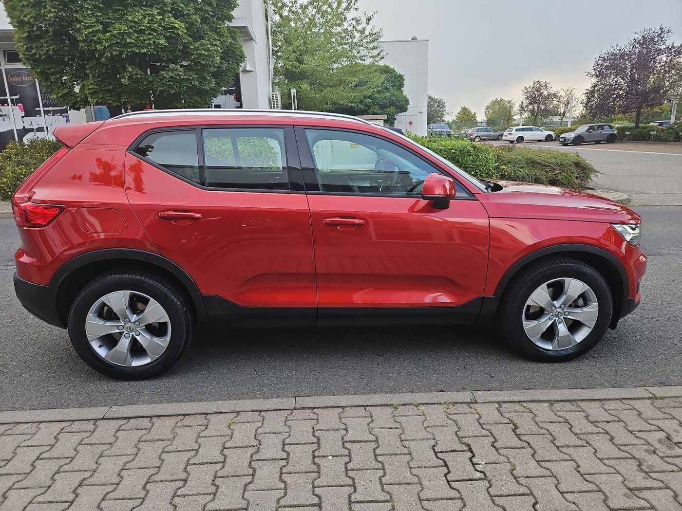 Volvo  D4 AWD Momentum Standheizung, Four-C