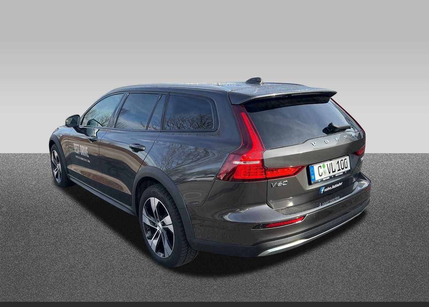 Volvo  CC Plus Bright B4 Diesel AWD