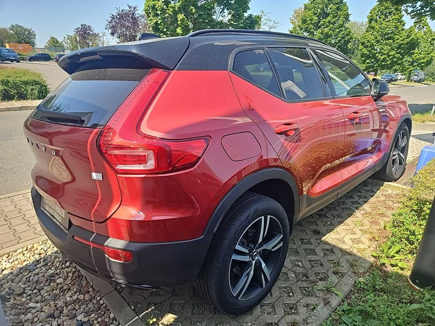 Volvo  T5 R-Design Expression Plug-In
