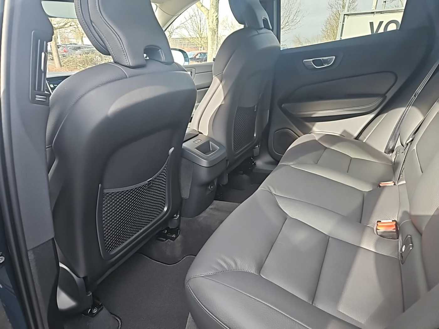 Volvo  B4 Plus Bright  Standheizung, 21 Zoll Alu