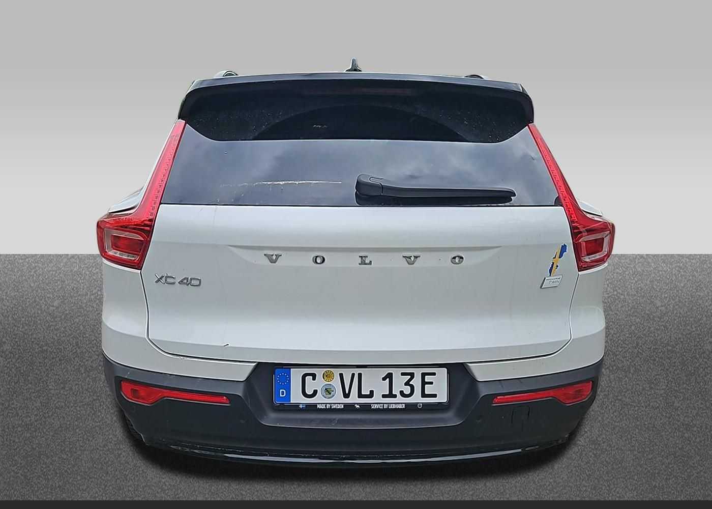 Volvo  AWD Plus Recharge Pure Electric