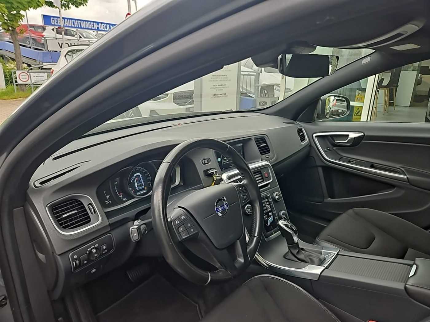 Volvo  D3 Linje Business Zahnriemen neu / WR+RH+