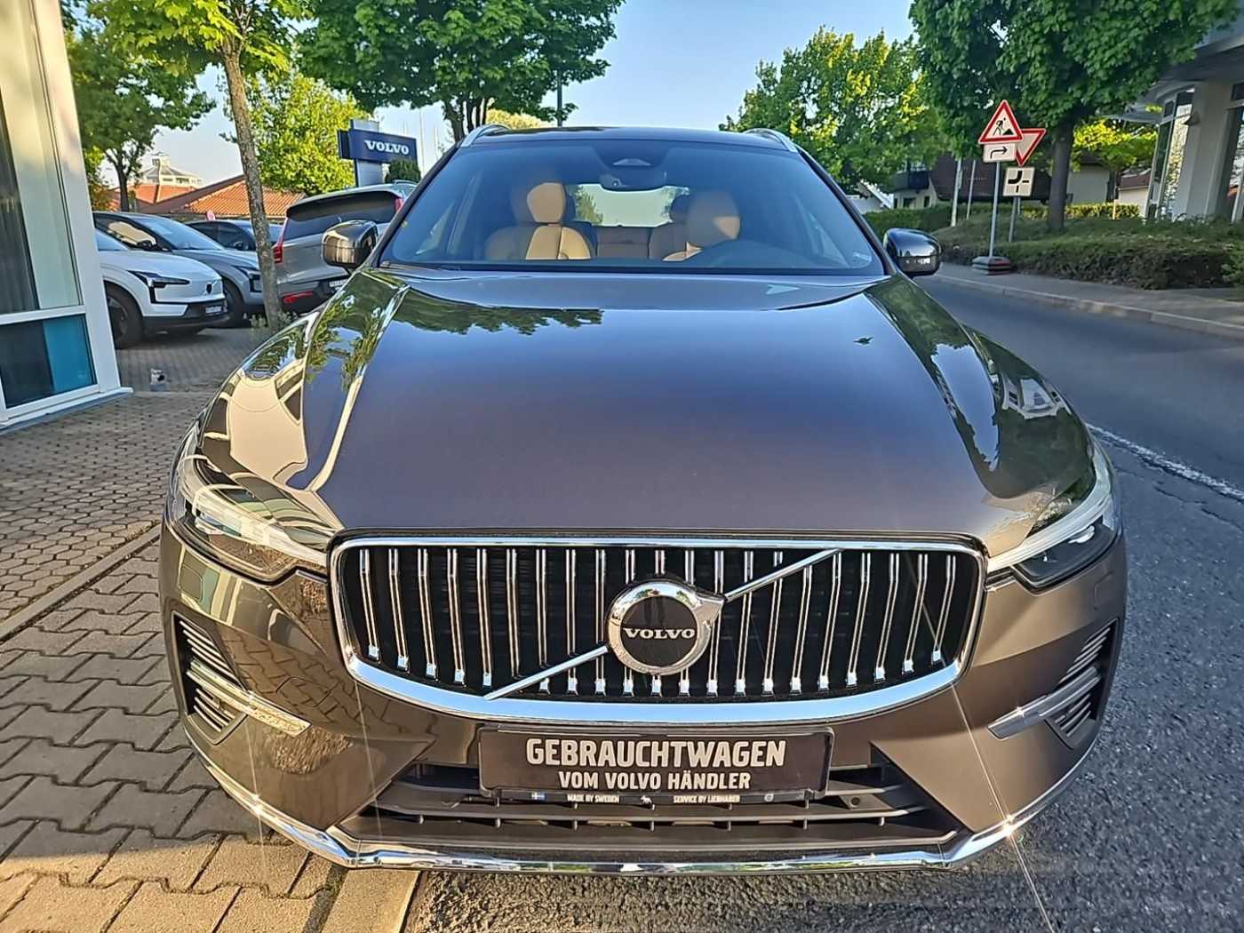 Volvo  B4 AWD Plus Bright  Standhzg. /AHZV