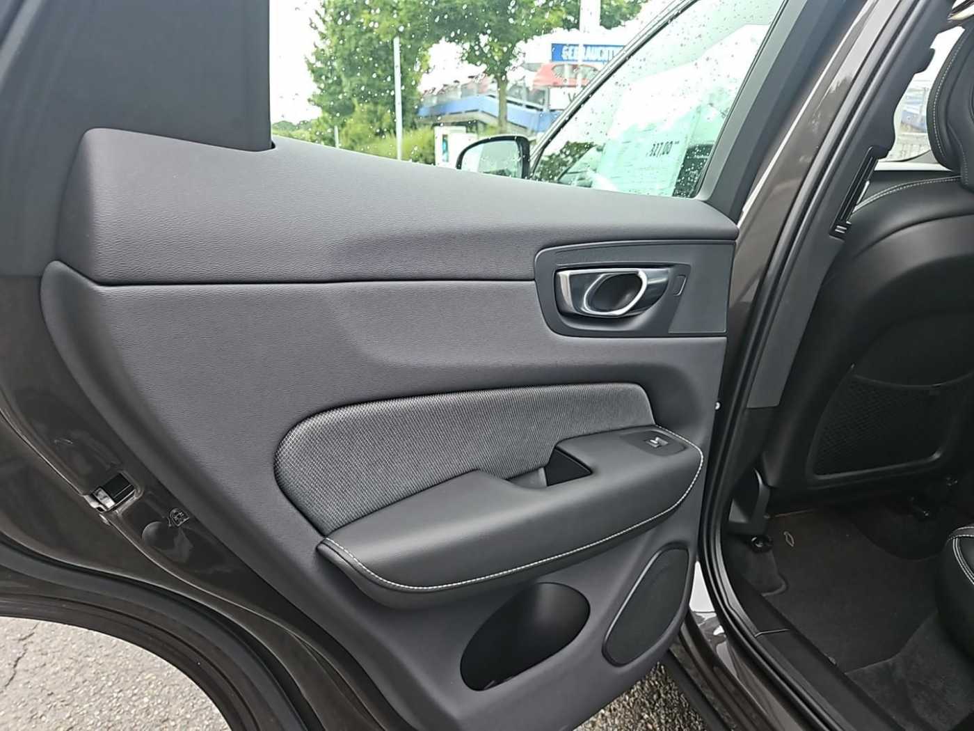 Volvo  T6 AWD Plus Dark Plug-In