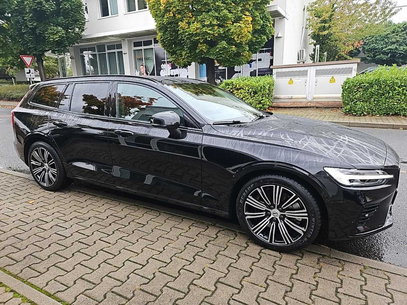 Volvo  T6 AWD Plus Dark Plug-In SK147