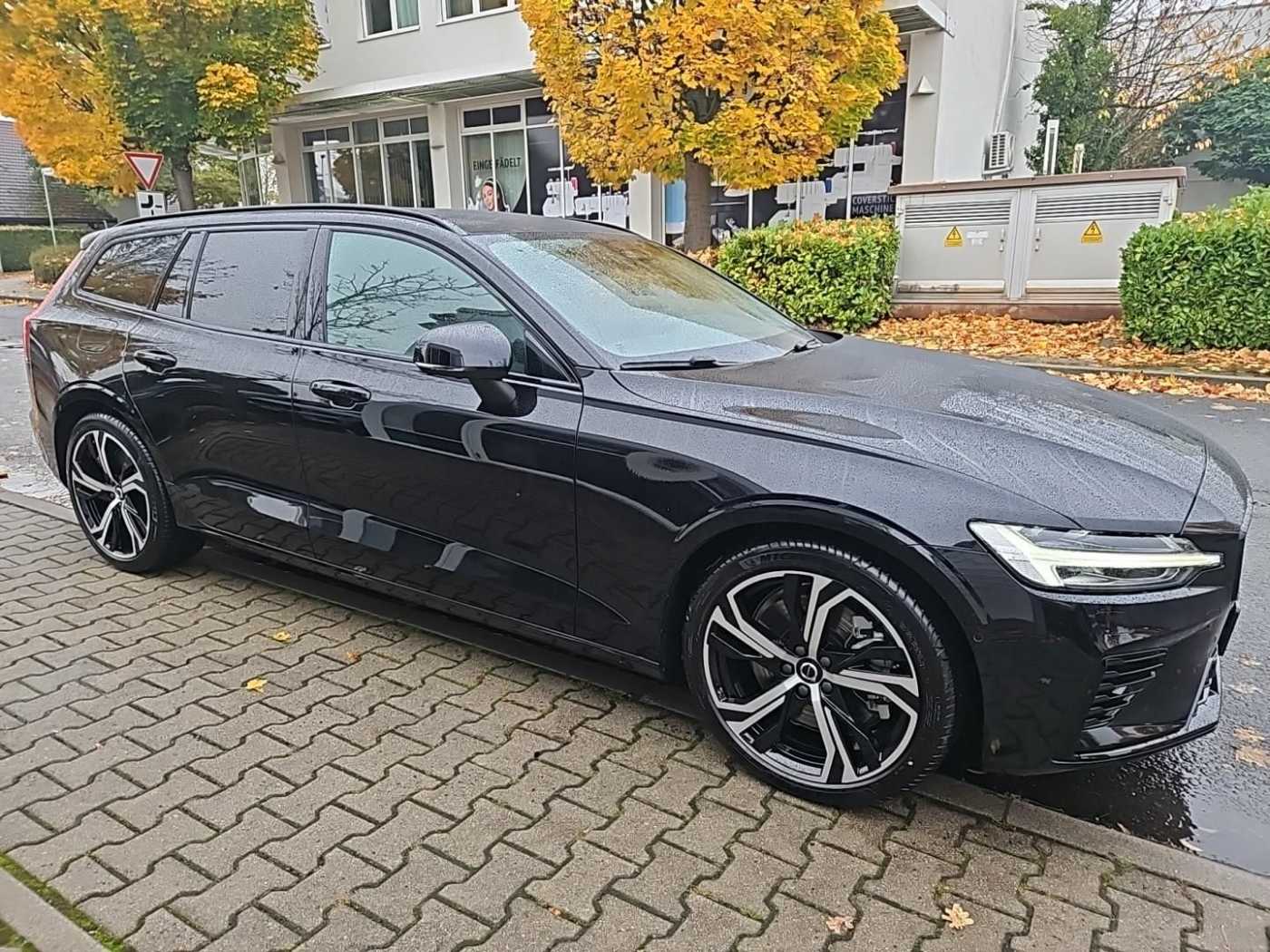 Volvo  T6 AWD Plus Dark Plug-In SK208