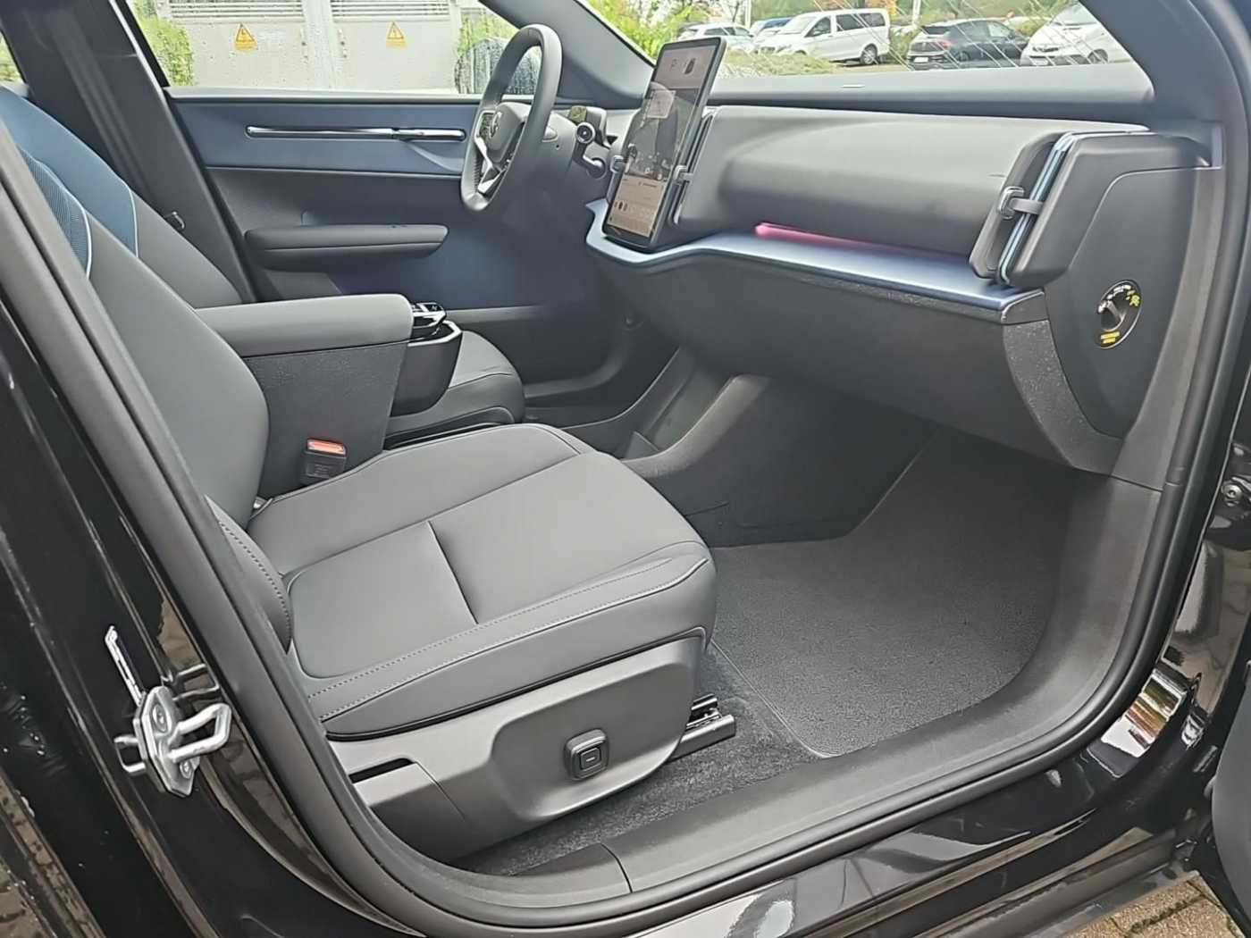 Volvo  Ultra Extended Range SK16