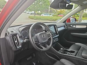 Volvo  D4 AWD Momentum Standheizung, Four-C