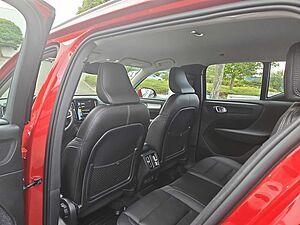 Volvo  D4 AWD Momentum Standheizung, Four-C