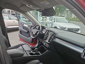 Volvo  D4 AWD Momentum Standheizung, Four-C