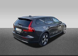 Volvo  CC Plus Bright B4 Diesel AWD