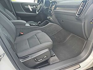 Volvo  B3 Plus Dark Licht-P. / Fahr-Paket