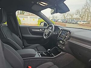 Volvo  B3 Plus Dark Licht-P. / Fahr-Paket