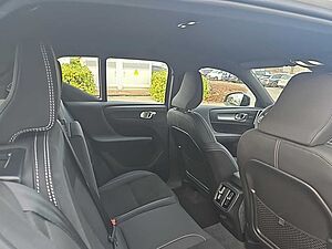Volvo  B3 Plus Dark Licht-P. / Fahr-Paket