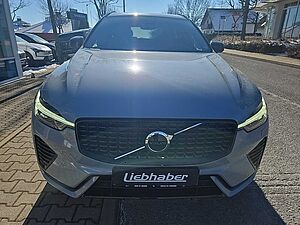 Volvo  B4 Plus Dark Standhzg / Fahr-Paket