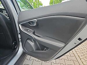 Volvo  CC D3 Momentum Pro