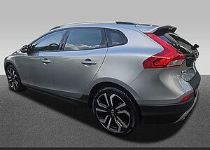 Volvo  CC D3 Momentum Pro