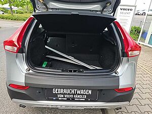 Volvo  CC D3 Momentum Pro