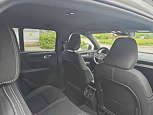 Volvo  AWD Plus Recharge Pure Electric