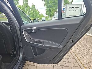 Volvo  D3 Linje Business Zahnriemen neu / WR+RH+