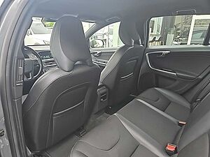 Volvo  D3 Linje Business Zahnriemen neu / WR+RH+