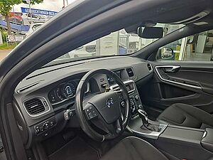 Volvo  D3 Linje Business Zahnriemen neu / WR+RH+