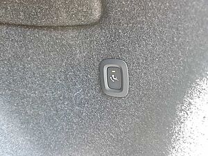 Volvo  B4 Ultra Dark  AHZV/ 21 Zoll