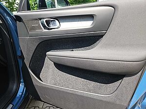 Volvo  B4 Ultra Dark  AHZV/ 21 Zoll