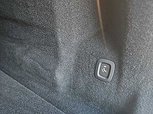 Volvo  B4 AWD Plus Bright  Standhzg. /AHZV